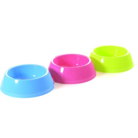 Einfacher Fressnapf aus Kunststoff für Unterwegs und...